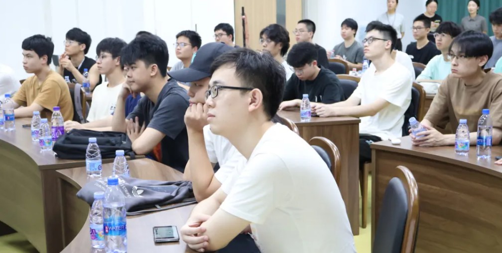 美信檢測(cè)攜手深大師生共啟2024實(shí)踐探索之旅
