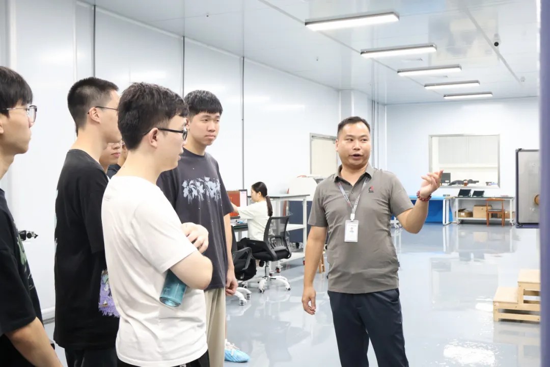 美信檢測(cè)攜手深大師生共啟2024實(shí)踐探索之旅
